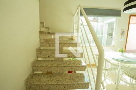 SALA de casa à venda com 3 quartos, 160m² em Vila Mariza Mazzei, São Paulo