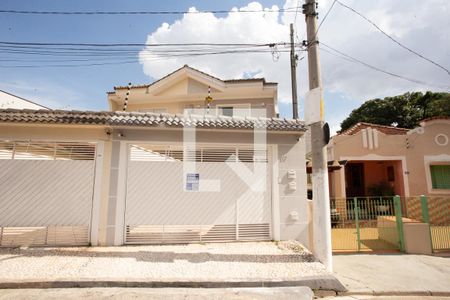 Casa à venda com 160m², 3 quartos e 3 vagas Casa à venda com 160m², 3 quartos e 3 vagasFACHADA