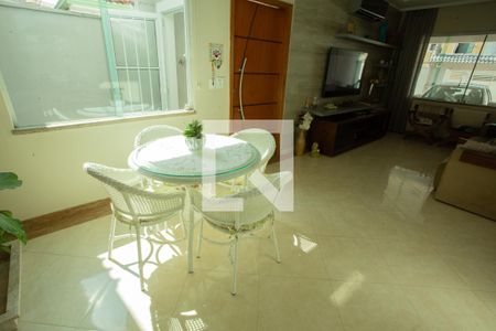 SALA de casa à venda com 3 quartos, 160m² em Vila Mariza Mazzei, São Paulo