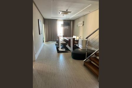 Casa de condomínio à venda com 415m², 4 quartos e 2 vagas Casa de condomínio à venda com 415m², 4 quartos e 2 vagasSala