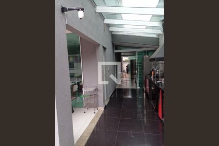 Casa de condomínio à venda com 415m², 4 quartos e 2 vagas Casa de condomínio à venda com 415m², 4 quartos e 2 vagasÁrea Gourmet