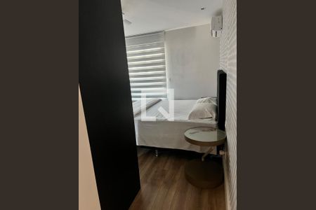 Casa de condomínio à venda com 415m², 4 quartos e 2 vagas Casa de condomínio à venda com 415m², 4 quartos e 2 vagasQuarto 1