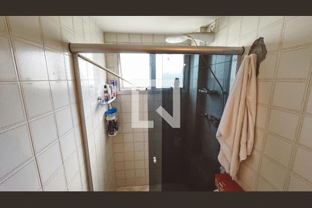 Apartamento à venda com 71m², 2 quartos e 1 vaga Apartamento à venda com 71m², 2 quartos e 1 vagaBanheiro