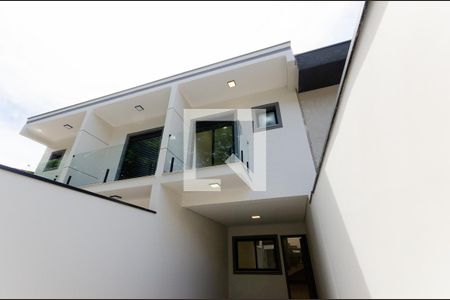 Casa à venda com 136m², 3 quartos e 2 vagasGaragem