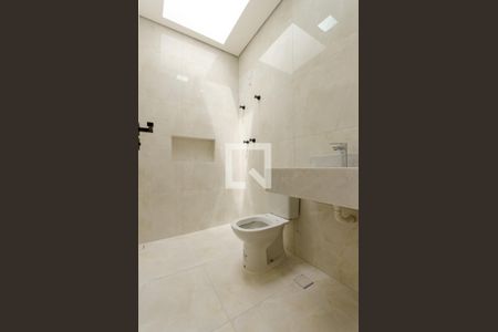 Casa à venda com 136m², 3 quartos e 2 vagasSuíte 1 - banheiro