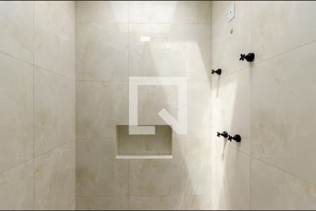 Casa à venda com 136m², 3 quartos e 2 vagasSuíte 1 - banheiro