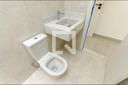 Casa à venda com 136m², 3 quartos e 2 vagasSuíte 1 - banheiro