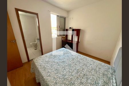 Apartamento à venda com 137m², 3 quartos e 2 vagasQuarto 2 