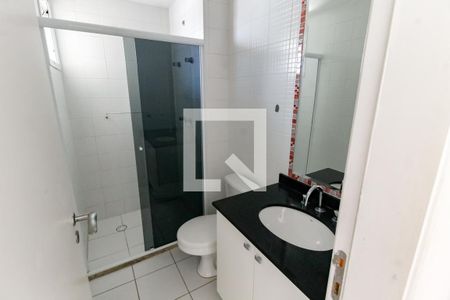Apartamento à venda com 168m², 3 quartos e 3 vagasBanheiro da Suíte 1