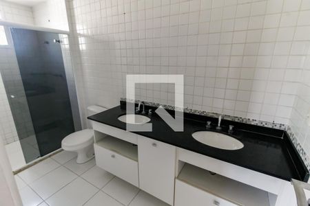 Apartamento à venda com 168m², 3 quartos e 3 vagasBanheiro da Suíte 3