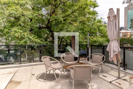 Apartamento para alugar com 47m², 1 quarto e 1 vaga Apartamento para alugar com 47m², 1 quarto e 1 vagaÁrea comum - Piscina