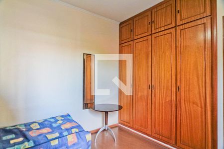 Casa para alugar com 152m², 4 quartos e 3 vagas Casa para alugar com 152m², 4 quartos e 3 vagasQuarto 1