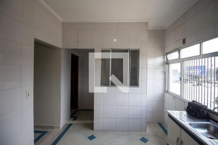 Cozinha de apartamento para alugar com 1 quarto, 40m² em Jardim Miragaia, São Paulo