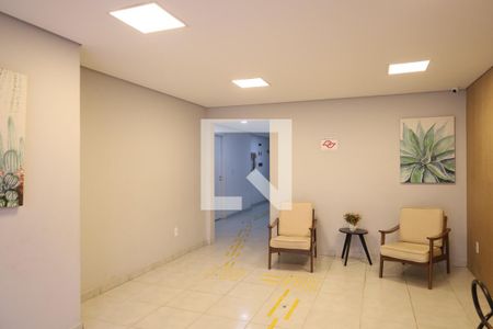 Apartamento para alugar com 47m², 2 quartos e 1 vagaÁrea comum - Saguão do prédio