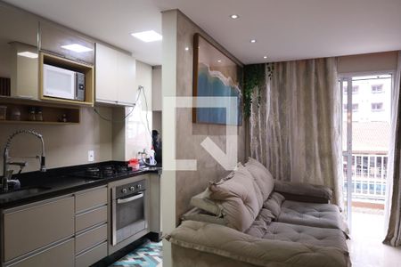 Sala de apartamento para alugar com 2 quartos, 47m² em Vila Carmosina, São Paulo