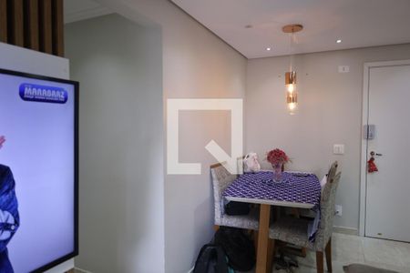Sala de apartamento para alugar com 2 quartos, 47m² em Vila Carmosina, São Paulo