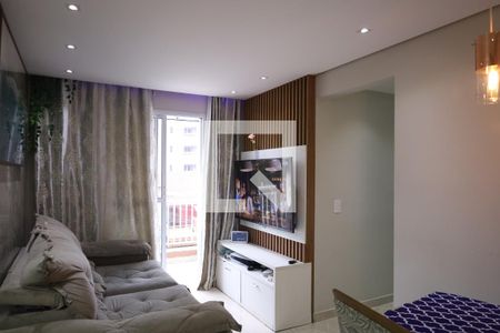 Sala de apartamento para alugar com 2 quartos, 47m² em Vila Carmosina, São Paulo