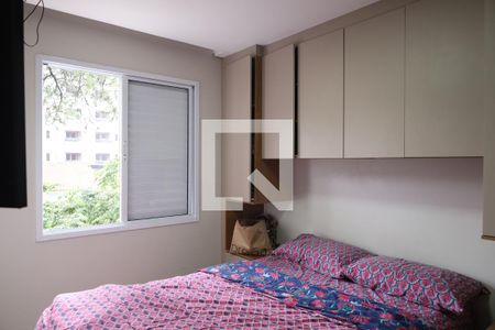 Quarto 1 de apartamento para alugar com 2 quartos, 47m² em Vila Carmosina, São Paulo