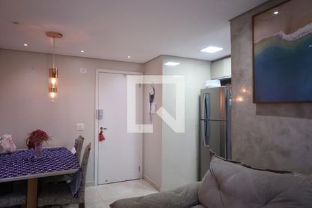 Sala de apartamento para alugar com 2 quartos, 47m² em Vila Carmosina, São Paulo