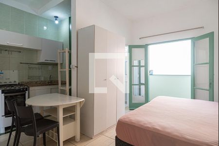Sala/Quarto de kitnet/studio para alugar com 1 quarto, 32m² em Centro Histórico de São Paulo, São Paulo