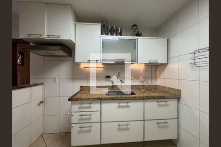 Apartamento à venda com 93m², 3 quartos e 2 vagasCozinha e Área de Serviço