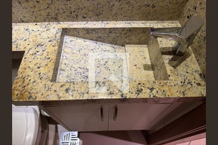 Apartamento à venda com 93m², 3 quartos e 2 vagasBanheiro Social