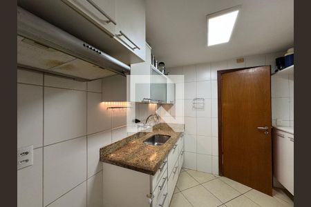 Apartamento à venda com 93m², 3 quartos e 2 vagasCozinha e Área de Serviço