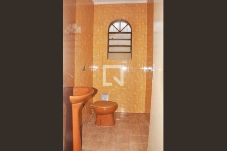 Casa para alugar com 100m², 4 quartos e 2 vagas Lavabo