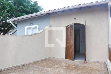 Casa para alugar com 100m², 4 quartos e 2 vagas Varanda do Quarto 01 com Suíte