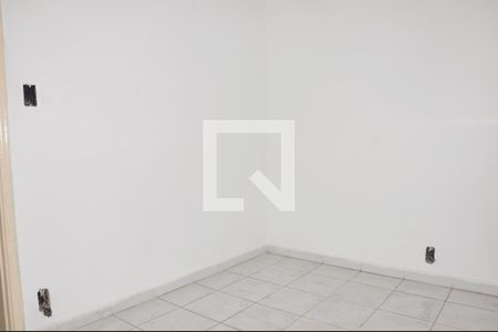 Casa para alugar com 100m², 4 quartos e 2 vagasQuarto 03
