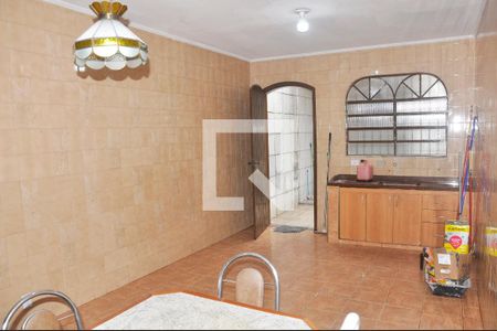 Casa para alugar com 100m², 4 quartos e 2 vagasCozinha