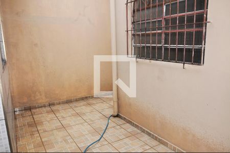 Casa para alugar com 100m², 4 quartos e 2 vagasQuintal