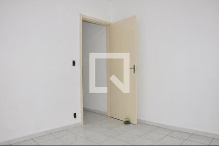 Casa para alugar com 100m², 4 quartos e 2 vagasQuarto 02