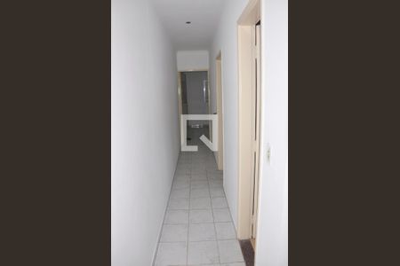 Casa para alugar com 100m², 4 quartos e 2 vagasCorredor