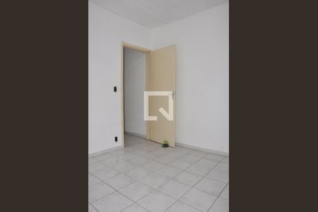 Casa para alugar com 100m², 4 quartos e 2 vagasQuarto 02