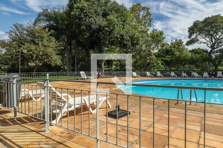 Apartamento à venda com 74m², 2 quartos e 2 vagas Apartamento à venda com 74m², 2 quartos e 2 vagasÁrea comum - Piscina