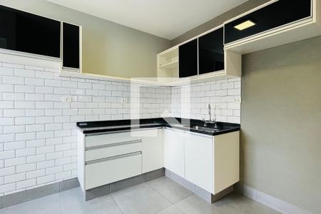 Apartamento para alugar com 60m², 2 quartos e sem vaga Apartamento para alugar com 60m², 2 quartos e sem vagaCozinha e Área de Serviço