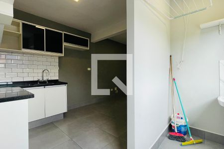 Apartamento para alugar com 60m², 2 quartos e sem vaga Apartamento para alugar com 60m², 2 quartos e sem vagaCozinha e Área de Serviço
