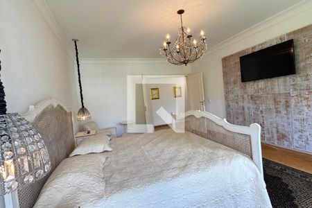 Casa de condomínio à venda com 614m², 4 quartos e 6 vagasSuíte 1