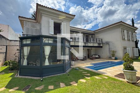 Casa de condomínio à venda com 614m², 4 quartos e 6 vagasPiscina