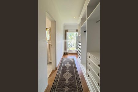 Casa de condomínio à venda com 614m², 4 quartos e 6 vagasCloset da suíte 1