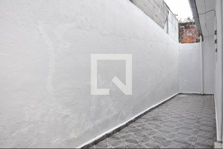 Casa para alugar com 70m², 1 quarto e 1 vagaQuintal