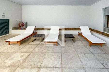 Apartamento à venda com 68m², 1 quarto e 1 vagaÁrea comum - Piscina