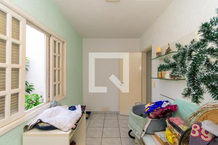 Casa à venda com 310m², 5 quartos e 7 vagasQuarto de Serviço