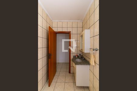 Casa à venda com 310m², 5 quartos e 7 vagasCasa 2 - Banheiro