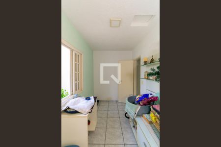 Casa à venda com 310m², 5 quartos e 7 vagasQuarto de Serviço