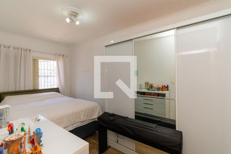 Casa à venda com 310m², 5 quartos e 7 vagasQuarto 2