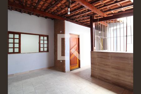 Casa para alugar com 60m², 1 quarto e sem vagaÁrea de Serviço