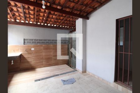 Casa para alugar com 60m², 1 quarto e sem vagaÁrea de Serviço