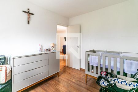 Quarto de apartamento à venda com 2 quartos, 60m² em Caiapos, Contagem